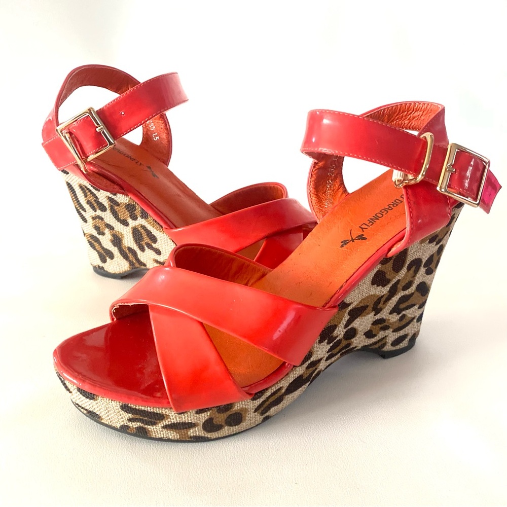 Red Dragonfly Platform Wedge Animal Print Red Heeled Sandals 7 Womens Shoes